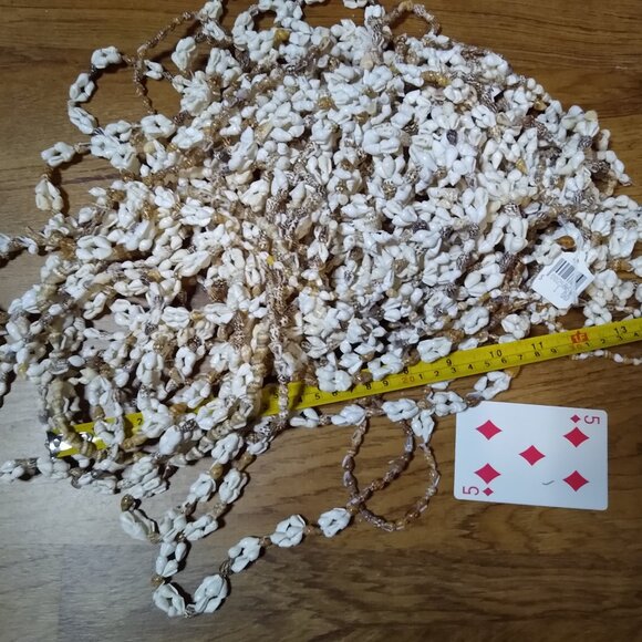 Lot Of Over 25 Shell Necklaces - Picture 3 of 8